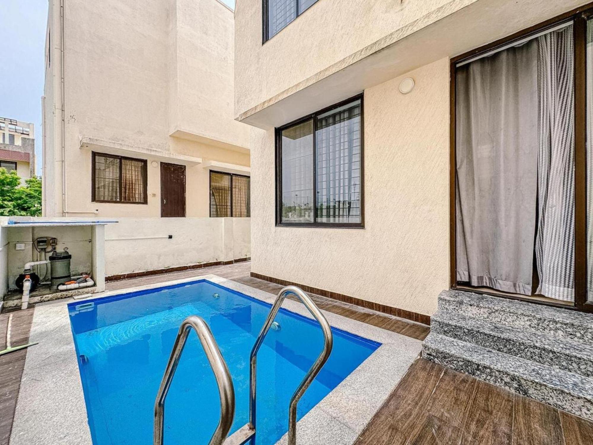Private Villa With Swimming Pool Chennai Exterior foto
